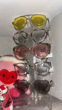 Customer photo 7